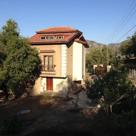 Dantel Konuk Evi