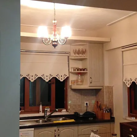 Dantel Konuk Evi *
